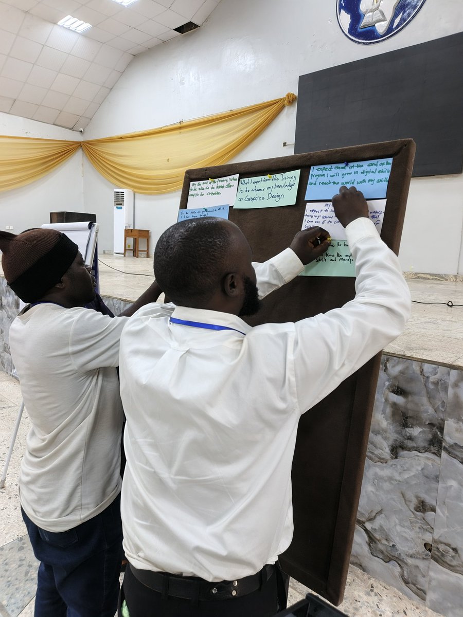 ecwatechnology's tweet image. Finding a career path has always been a tough decision. Whether to work 9 to 5 or be self employed or be an entrepreneur. Today, our participants were taught and INSPIRED on a career path...
#icsslearn #eictjos