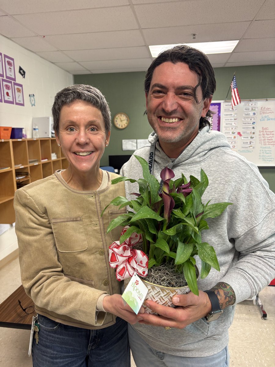 Aue Elementary tweet media