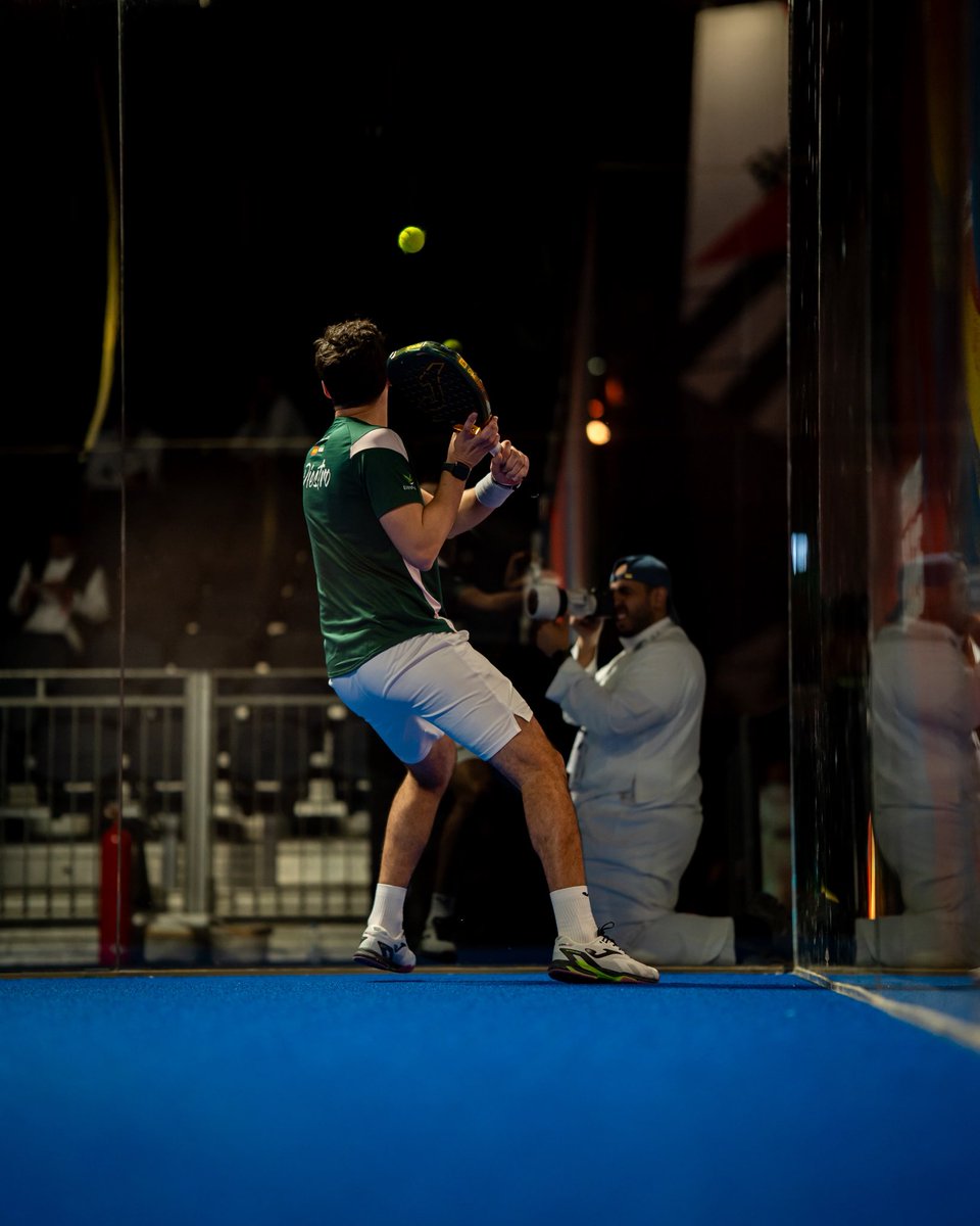 diestropadel's tweet photo. La primera del año Lanchita!!! 😁✅

Avanzamos en Riad y muy motivados después del partido de hoy!! 🤩

Seguimos!! 🤙 https://t.co/7FDg2iDZ6s