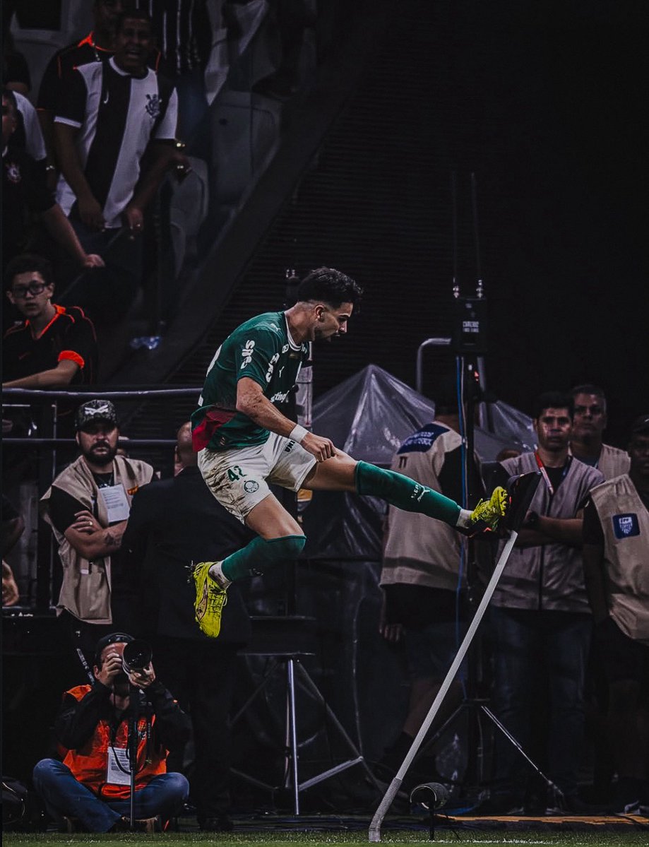 Noite de Copa tweet media