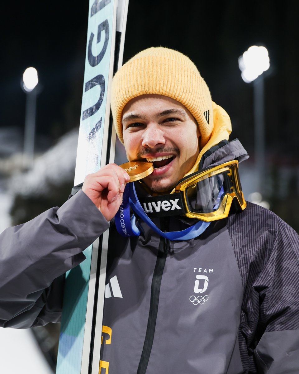 Viessmann FIS Ski Jumping World Cup tweet media