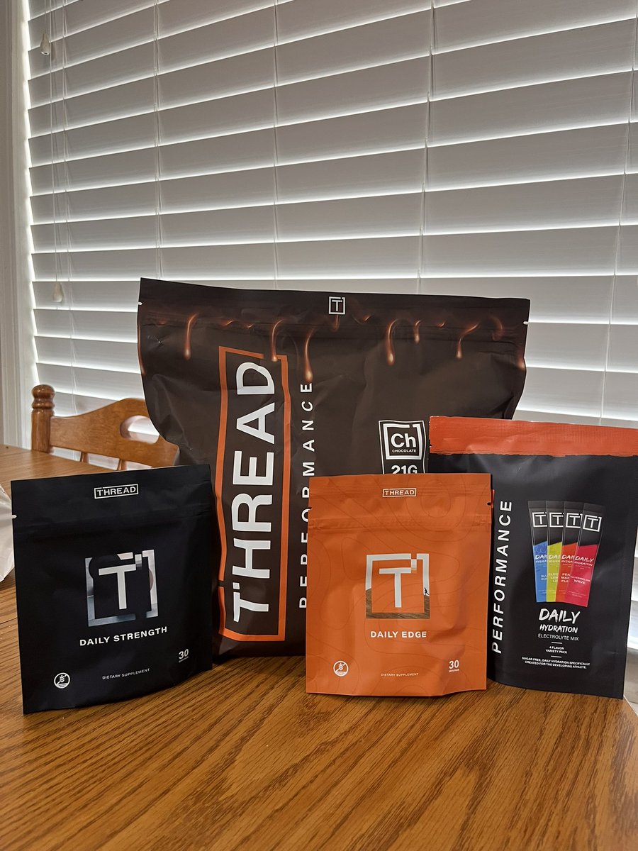 DonnivanMac's tweet photo. 🔥 In season grind 💪
Just started taking my Thread Performance stack 
Daily Fuel, Daily Strength, Daily Edge, and Daily Hydration

Baseball season is here ⚾️ (pitcher & 1B) and I’m staying ready now while building for football 🏈

Work doesn’t stop💥
#ThreadPerformance #BaseballSeason #AthleteMindset #InSeason