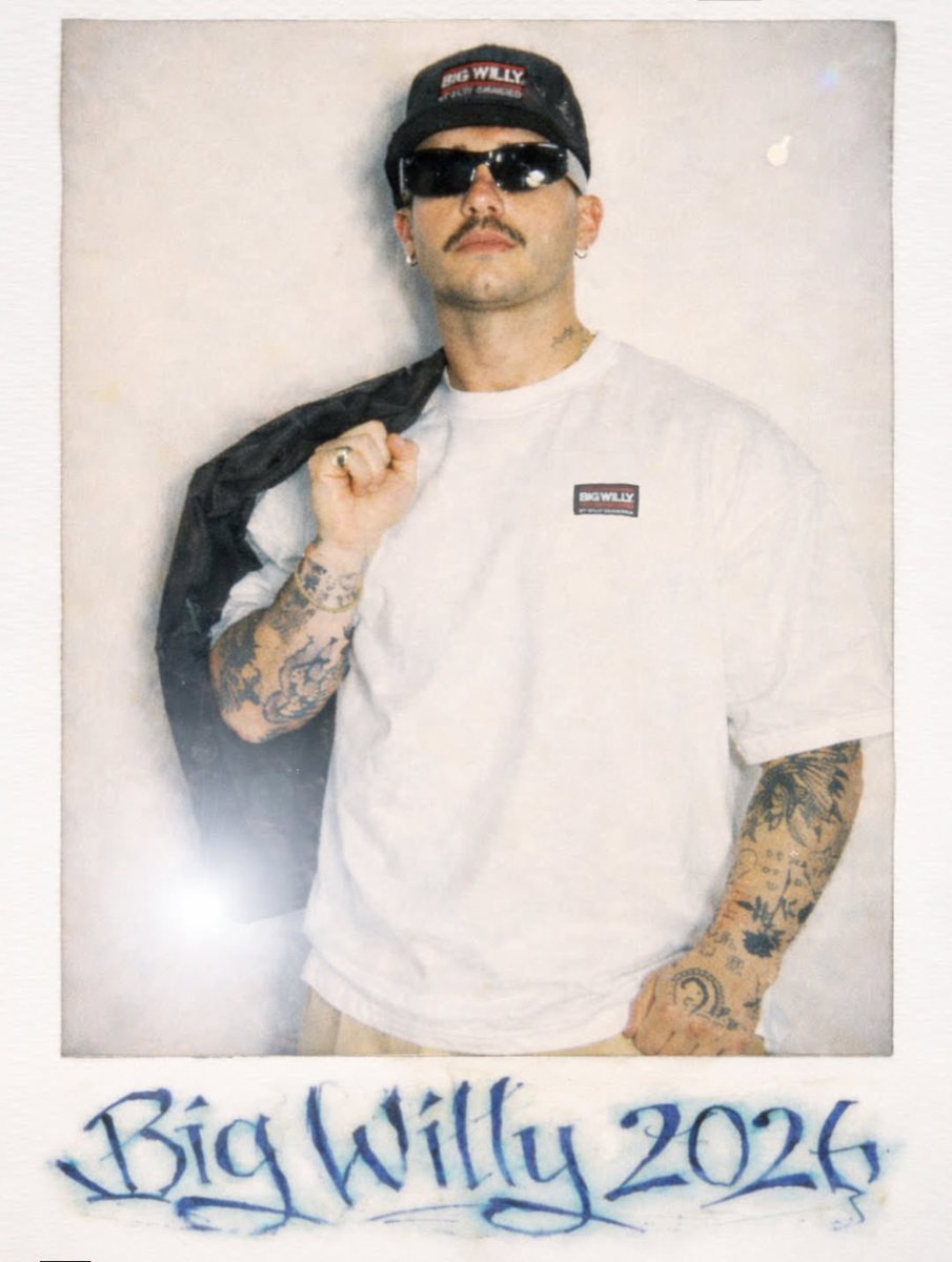 simonsaysdrip's tweet image. Willy Chavarria introduces “Big Willy,” a new core sub-label focused on wardrobe essentials with more accessible pricing.
The FW26 debut expands Chavarria’s design reach while maintaining his signature silhouette language.
#WillyChavarria #BigWilly