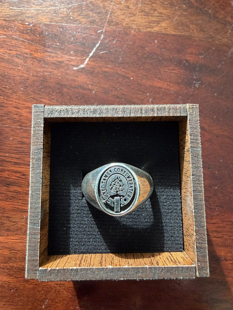 revpmr's tweet image. For my 40th I wanted to get something meaningful to me and a legacy item. For a long time, I’ve thought about getting a custom ring with the emblem of the Scottish Kirk on it. I couldn’t be more pleased with it. #pca #presbymaxxing
