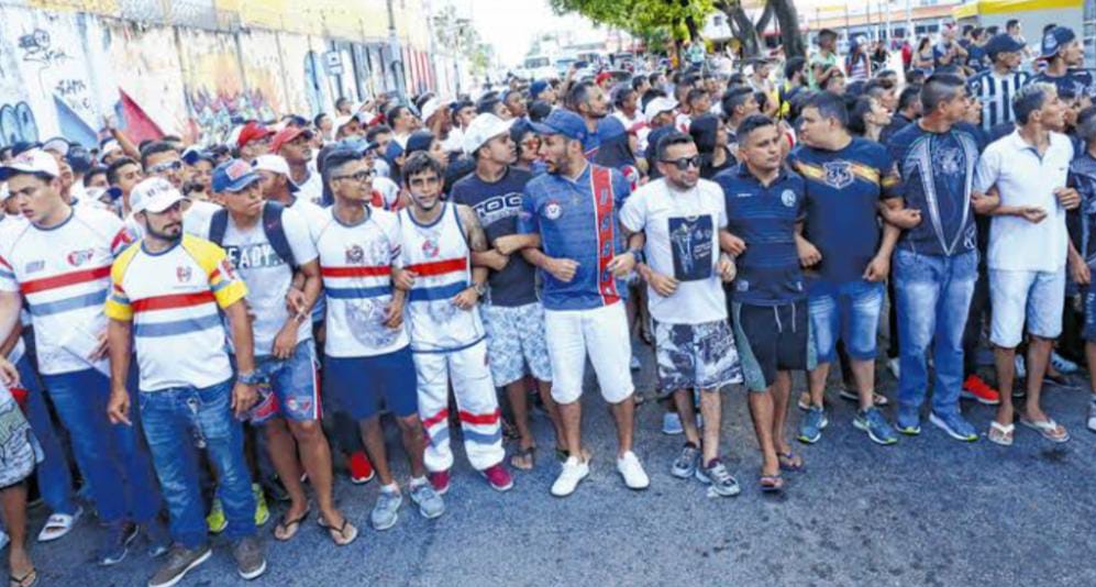 Clássico da UNIÃO 

Brigou?  
Tem que pedir desculpas.  
Dar um abraço.  
Falar "TE AMO".

A UNIÃO FAZ A FORÇA!