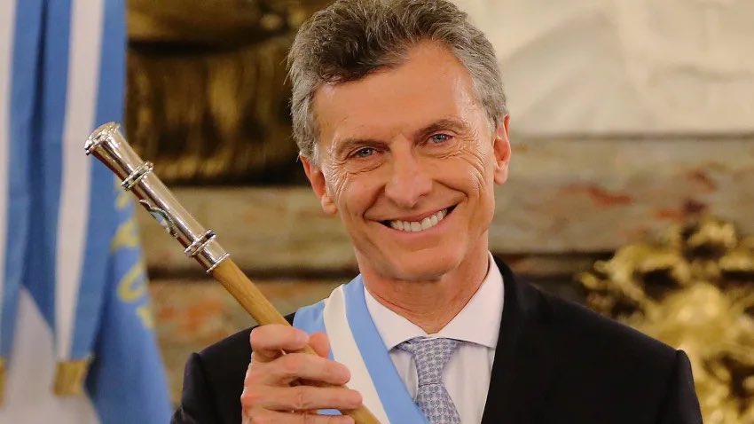 KingOfPeronia2's tweet photo. Entre el 2015 y el 2019 no hubo ninguna denuncia por corrupción en el gobierno Mauricio Macri
 Por el contrario decenas de kirchnerista y peronistas fueron denunciados y procesados. 
Diferencias. https://t.co/UlS0YDddDg