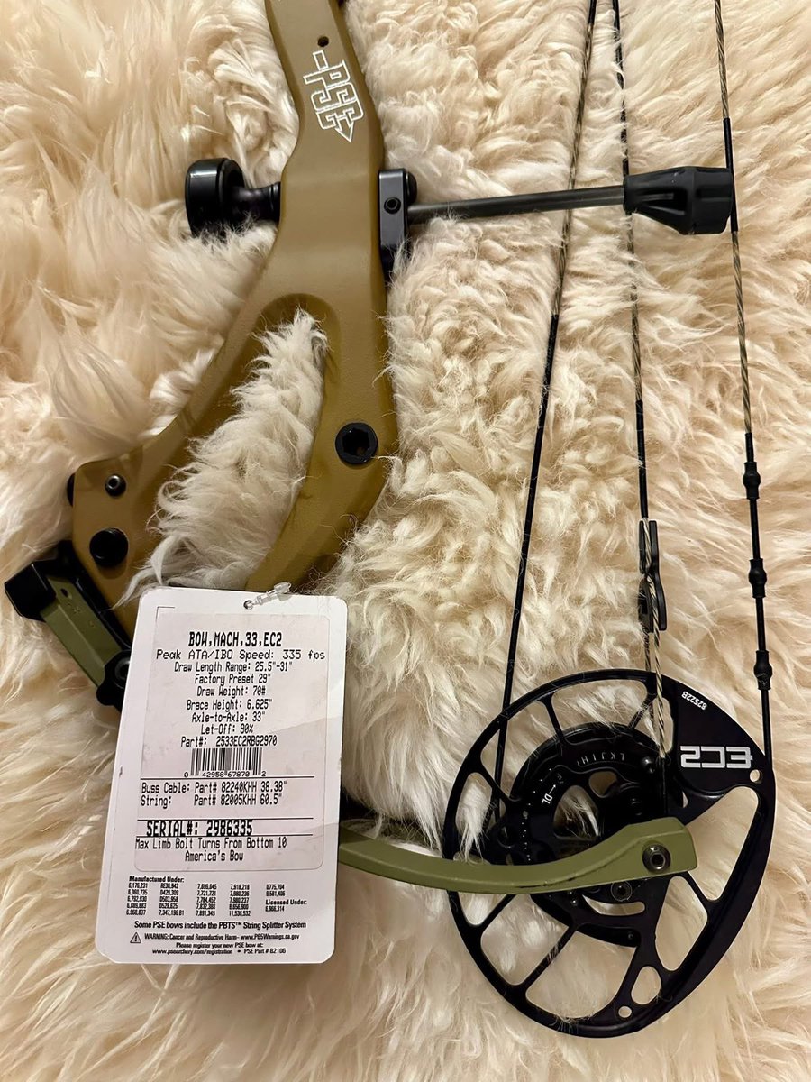 BNorman70's tweet photo. I won this bow at a shoot last weekend and would like to sell it to someone who can appreciate how nice it is more than me! Never shot.Tags still on
PSE Mach 33 DS EC2
70 pounds
Includes  extra 60.5” Gas Bowstring 
See tags in pic for specs 
$1000
Message me if you’re interested https://t.co/Y1rGXKrpWq