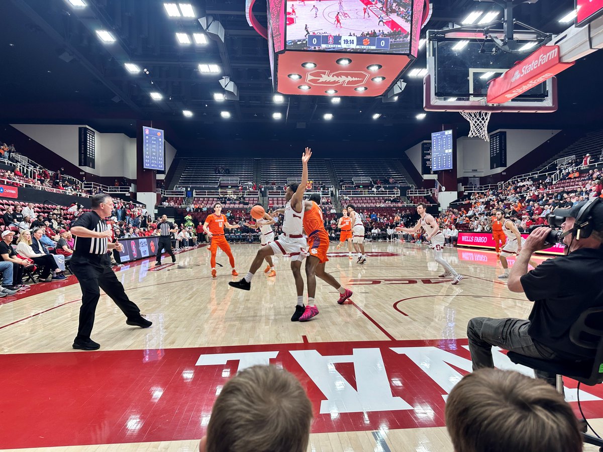 galway_plus's tweet photo. Super Bowl Week, done right 🏈 From Clemson vs. Stanford at @Stanford  to time with the @49ers  alongside EPIC, their valued sponsor, plus an incredible @willventures event—this week was all about connection, energy, and momentum. Grateful for the people who make it meaningful. https://t.co/Qh6ucu2TQY