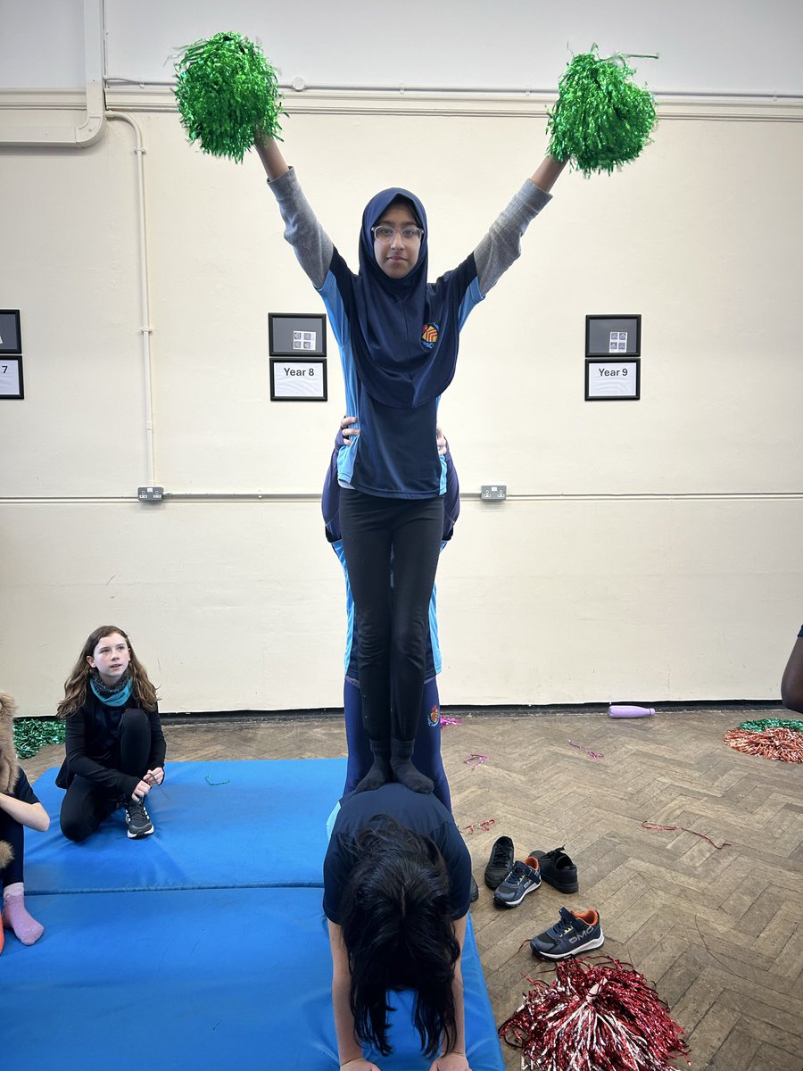 Miss Z Goharnejad tweet media