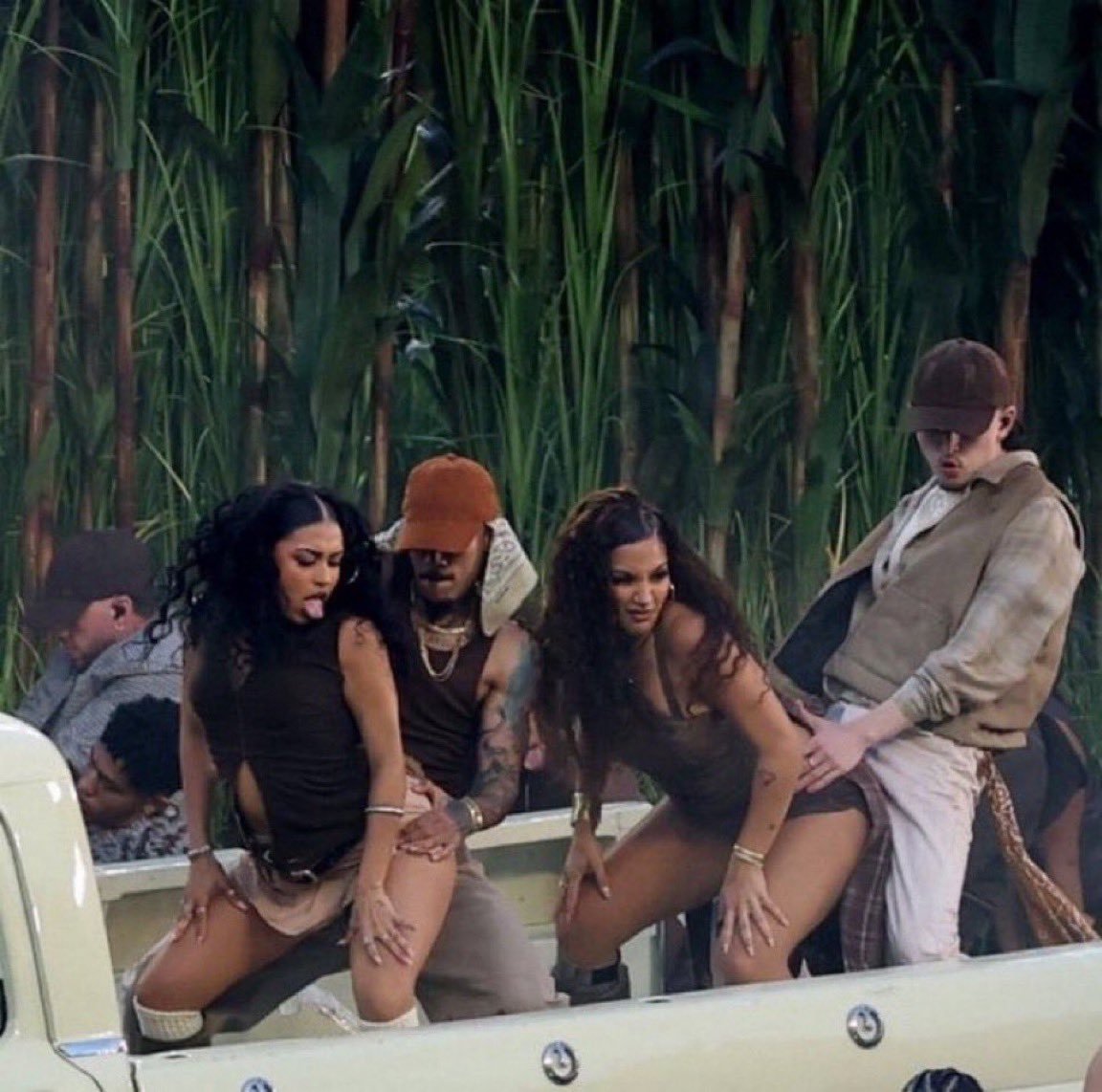 hemultiplyus's tweet image. "love the Lord Jesus Christ"