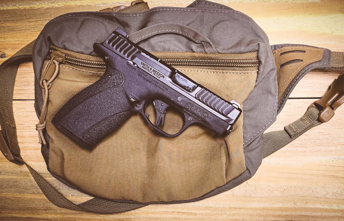 Firearms_Depot's tweet image. Big performance, small package. 💥

The Smith &amp;amp; Wesson Bodyguard 2.0 proves that a compact firearm can still pack serious capability. Ideal for deep concealment. Small in size, big where it counts.
#EDC #SmithAndWesson #ConcealedCarry #2A #EverydayCarry #CCW
