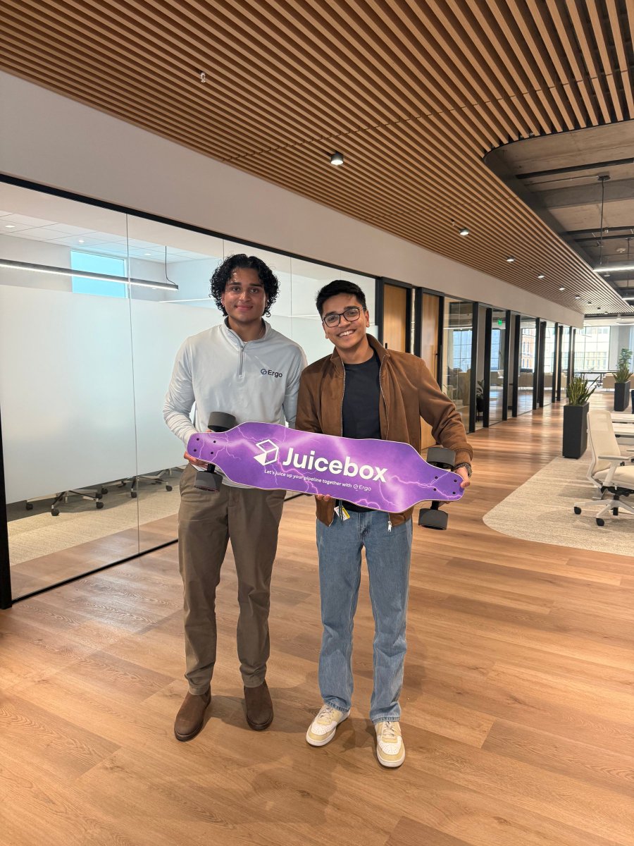 yashdulla's tweet photo. Cold outbound is dying.

To break through the noise, we’re delivering electric skateboards to fast-scaling startups in SF.

Every reaction so far:
“This is the coolest thing anyone has done for us.”

Not because reps are bad.
Because signal gets lost as volume grows.

So we applied the same rule to outbound:
Don’t wait to be noticed.
Create pull.

Messages die in DMs. Electric skateboards live in the office.

More to come.

Book a demo, comment, and close by Monday Feb 16 to get one.