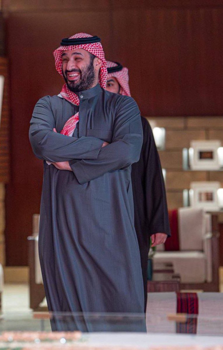 اضحك يـ سيدي ♥️  العالم كله يفداك