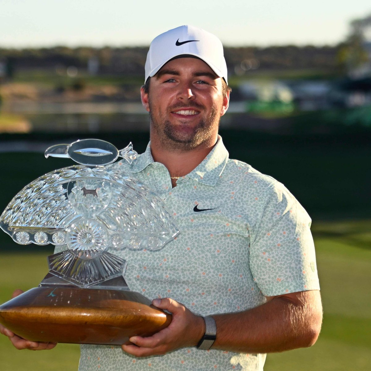 2nda victoria del año y top 55 en el ranking mundial para Gotterup que aprovechará el error de Matsuyama que tuvo problemas todo el último round! Bien por este nuevo crack! 4ta victoria en 71 apariciones. <a href="/WMPhoenixOpen/">WM Phoenix Open</a>