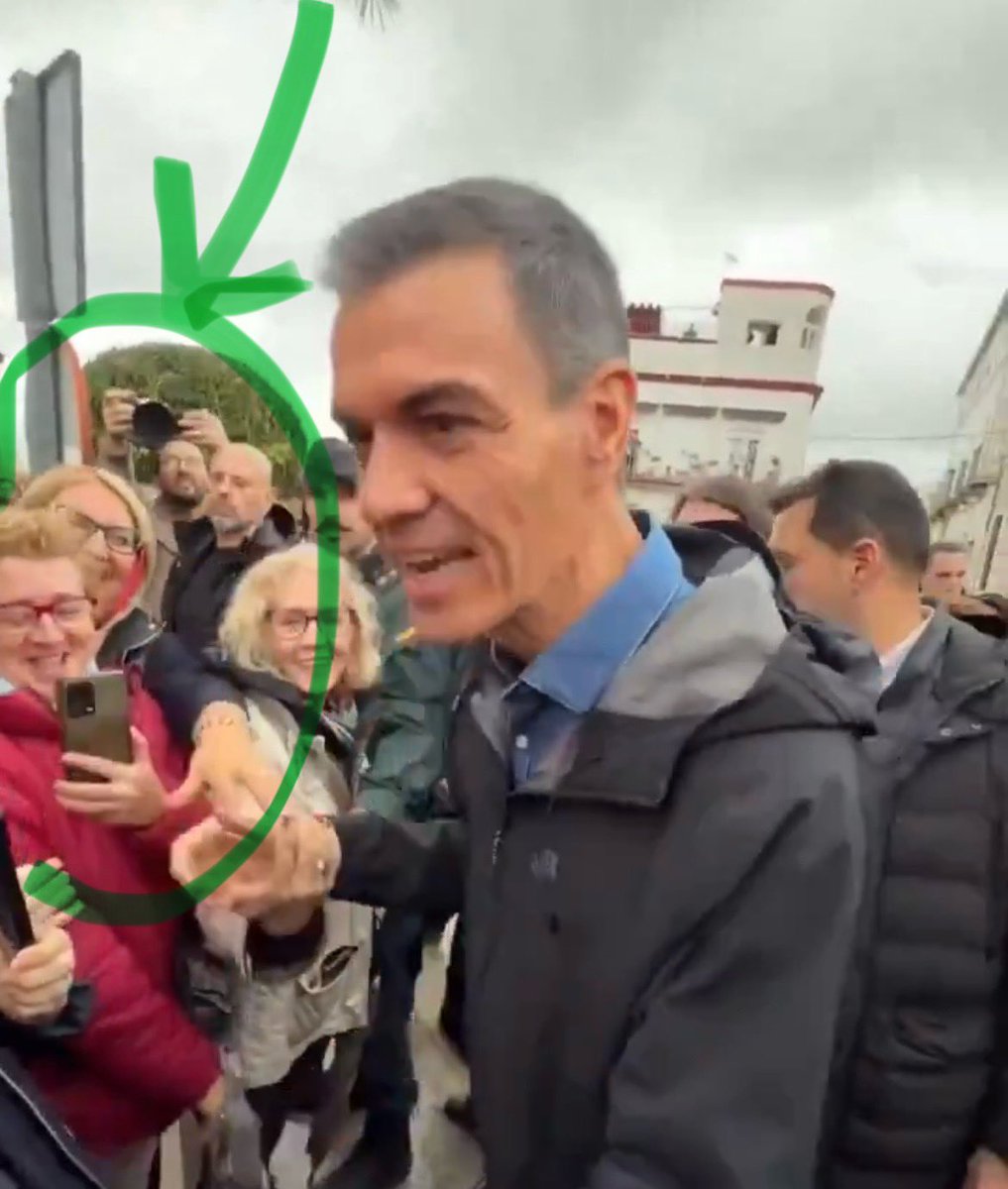 <a href="/Hayek2402/">Gran Capitán🇪🇸</a> Mismas rubias, distinta localidad, mismo día? 😂😂😂😂😂😂