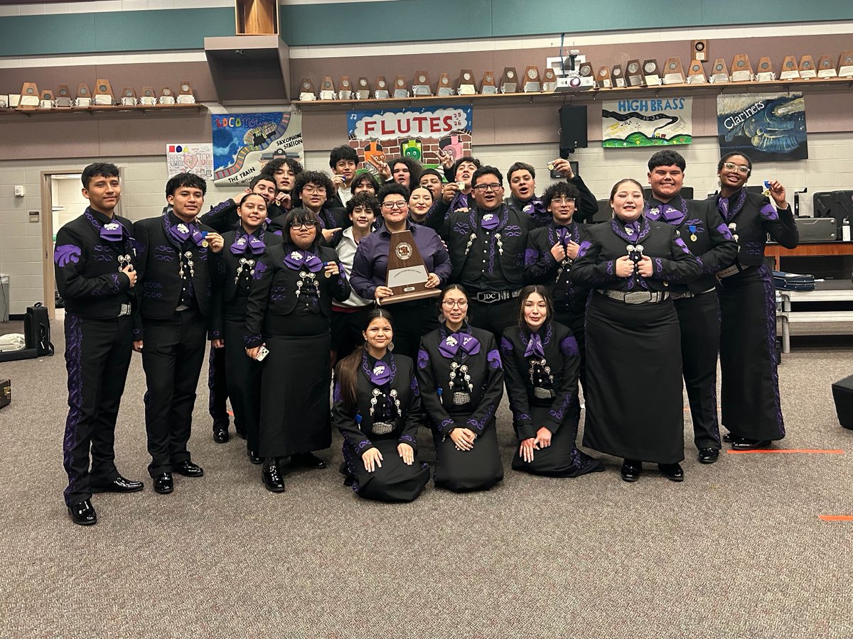 NEWS: Humble High School’s Mariachi Los Tres Gatos has advanced to the UIL Mariachi State Competition for the first time in school history after earning a sweepstakes rating at the UIL Coastal Bend Mariachi Competition. #FocusOnTheGood 

📰: bit.ly/4kr3Cc1