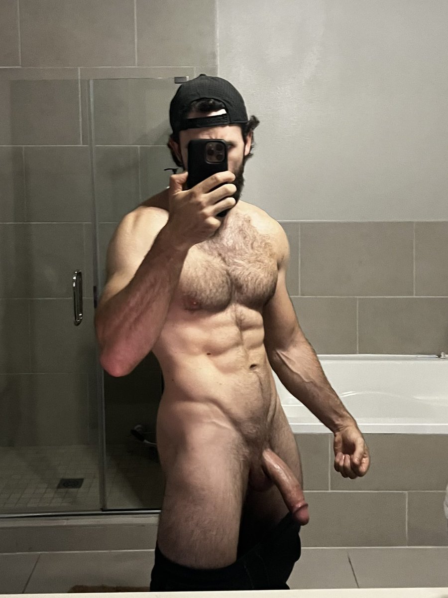 Lukas Wolfe tweet media