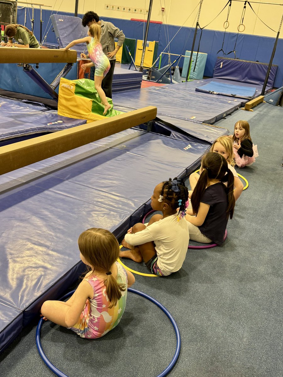 We’re so proud to have over 1,000 gymnasts participating in our winter session! Thanks for being part of Morgan Park Sports Center 🌟