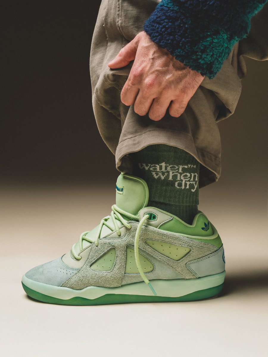 Secured another pair and thought they'd look good with some green dye.