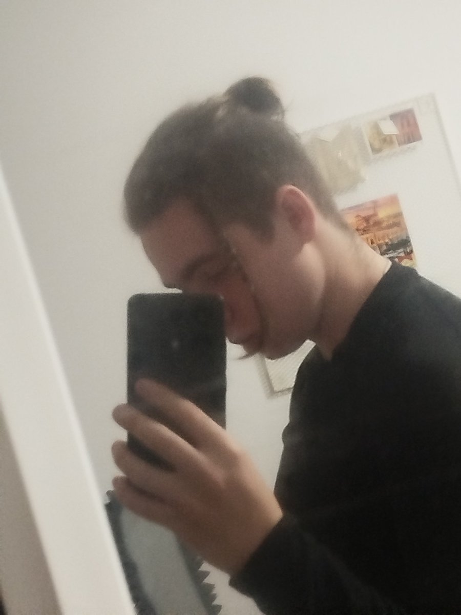 Papirooo tweet media