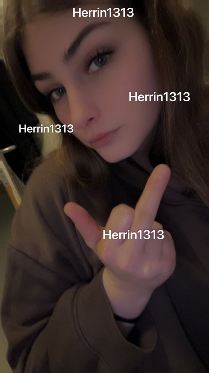 Du weißt ganz genau was zu tun ist 🖤, stell dich nicht so dumm an. 
Es gibt neue Rechnungen zu übernehmen. 🖤
#Geldherrin #Findom #Zahlsklave #Geldsklave #Paypig