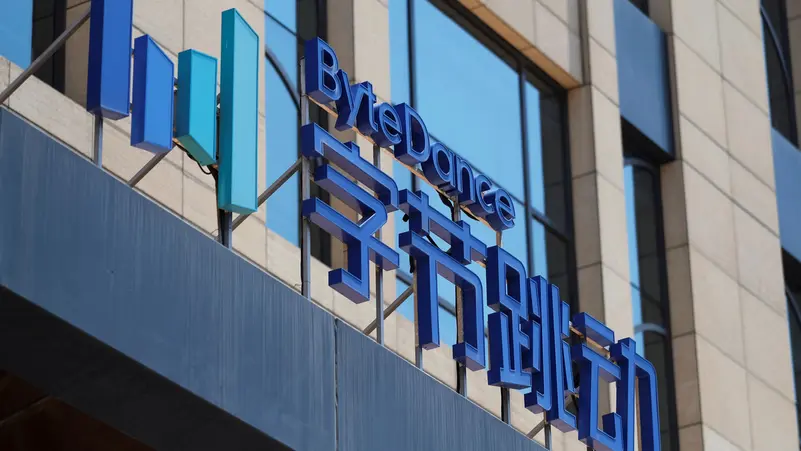 أحدث نموذج ذكاء اصطناعي لإنتاج الفيديو من شركة بايت دانس يثير إعجاب المحللين ويُنعش أسهم الإعلام الصينية! 

COL Group Co تقفز بنسبة 20%

Shanghai Film Co وPerfect World Co ترتفعان 10%

مؤشر CSI 300 يغلق على ارتفاع 1.4%

#بايت_دانس #ذكاء_اصطناعي #أسهم #صين #تكنولوجيا