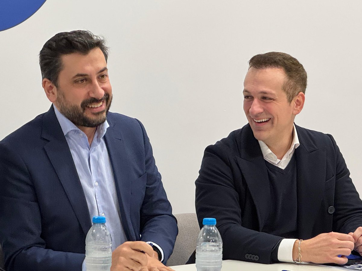 AJMesaGarrido's tweet image. Esta tarde hemos celebrado Comité Ejecutivo de @ppgetafe con la presencia especial del portavoz del @PPAsamblea @cdpache 

Gracias por el apoyo y espaldarazo para seguir adelante, con trabajo e ilusión, liderando la única alternativa del cambio en Getafe.

Gracias también a…