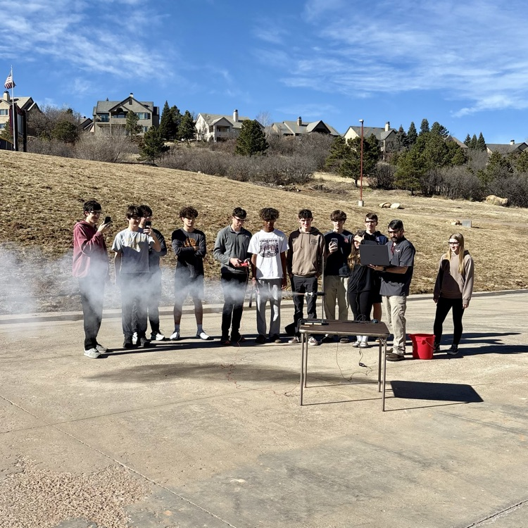 cmsd12's tweet image. Mr. Peter's CMHS Aerospace Engineering class taking advantage of today's Colorado weather to test rocket thrust.