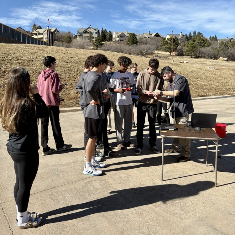 cmsd12's tweet image. Mr. Peter's CMHS Aerospace Engineering class taking advantage of today's Colorado weather to test rocket thrust.