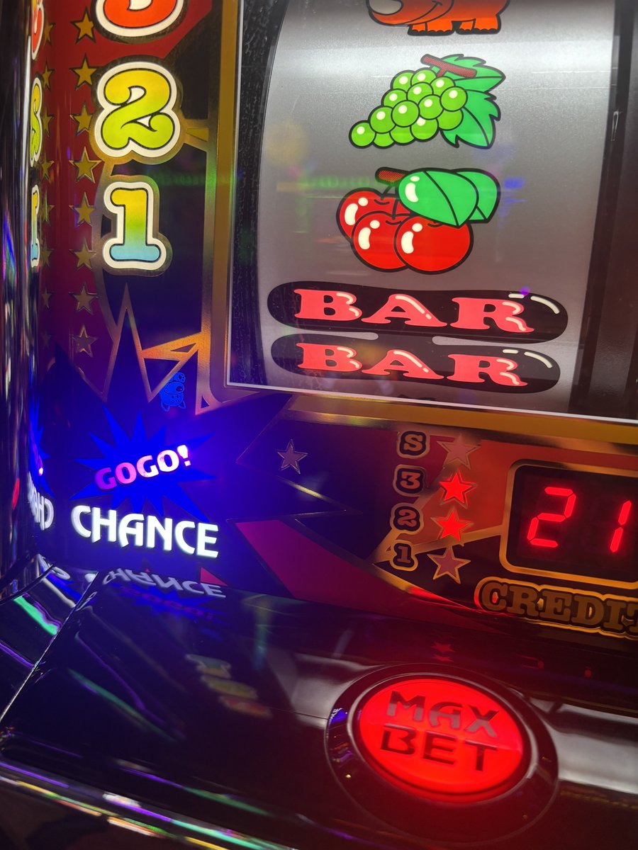 うぬっ tweet media