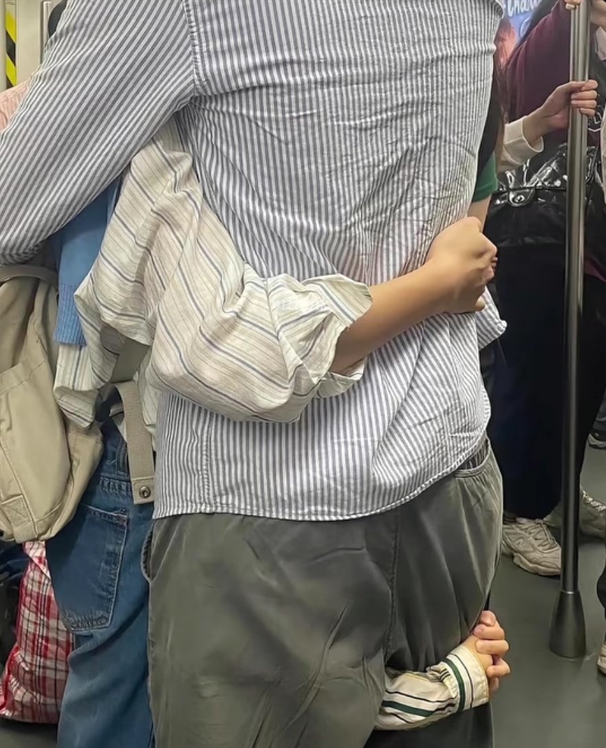 Kimse beni onlar olmadığına ikna edemez..
#gülbeşeker <a href="/ilahipetekya/">Petek'</a>