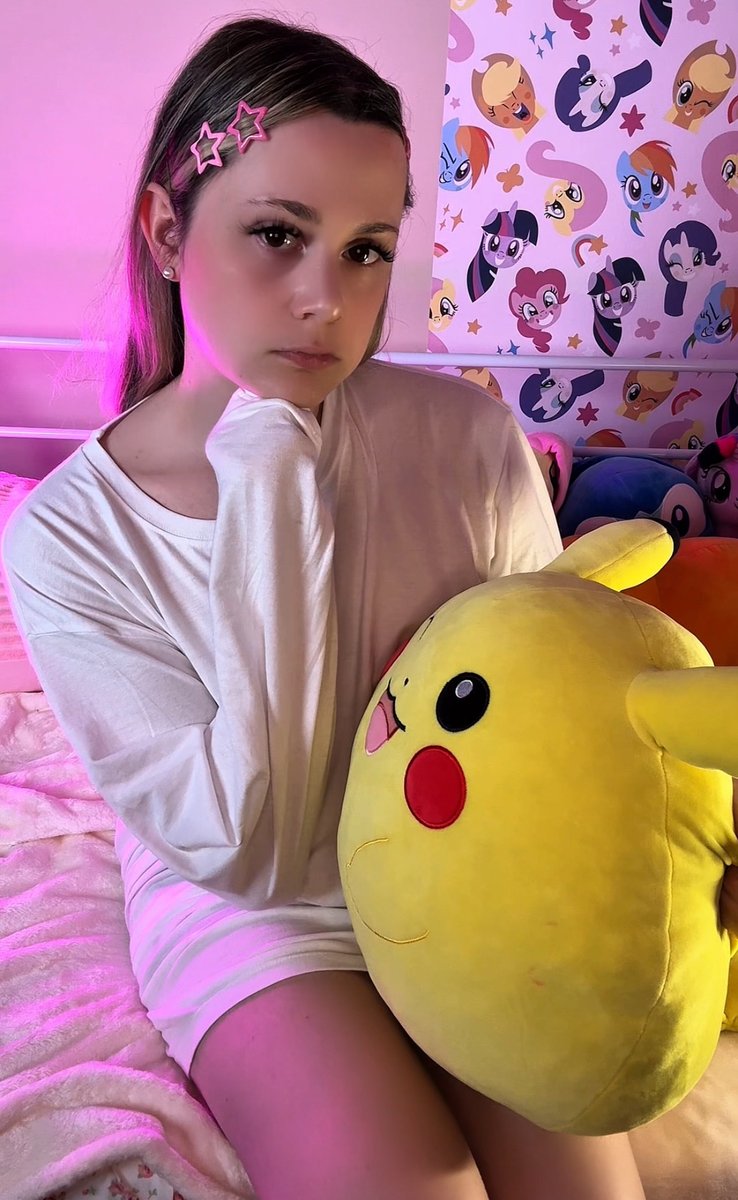 Twilightsroomxx🏳️‍⚧️ tweet media