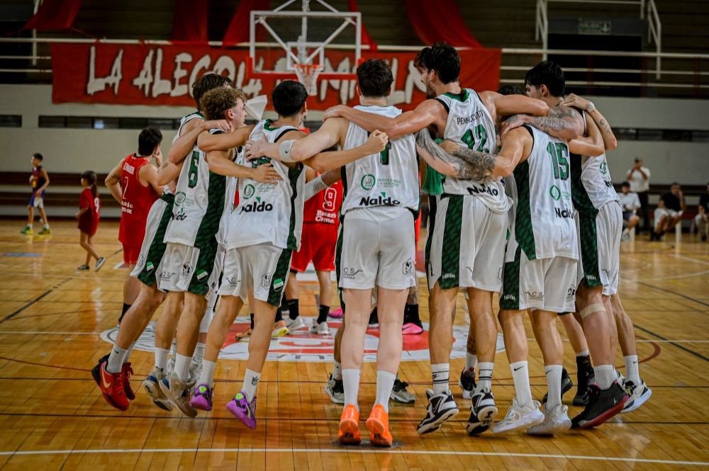 #LigaArgentina | Grandísimo triunfo de Villa Mitre ante Provincial, suma dos consecutivos. Levantó 18 puntos y con un parcial de 43-19 en el complemento se quedó con la victoria. Dos triples seguidos de Fede Harina bajaron la persiana. Vuelve el 17/2 ante Lanús, en casa.