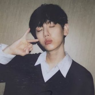 sandyakala_c's tweet image. Baekhyun! Just try asking bbhl, Baekhyun has only been gone for a week, but we're acting like he went to military service again.