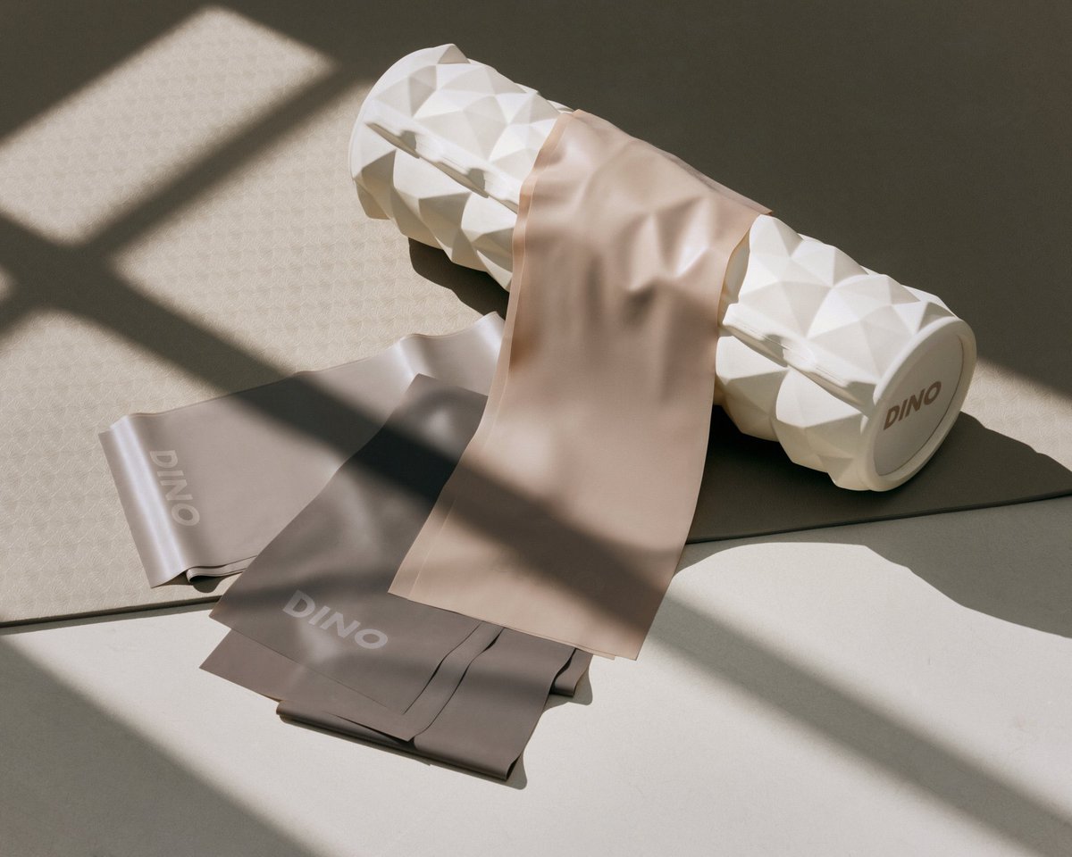 Lol Seungkwan and Dino are encouraging us to get a freaking different hobby other than collecting their paper faces lol