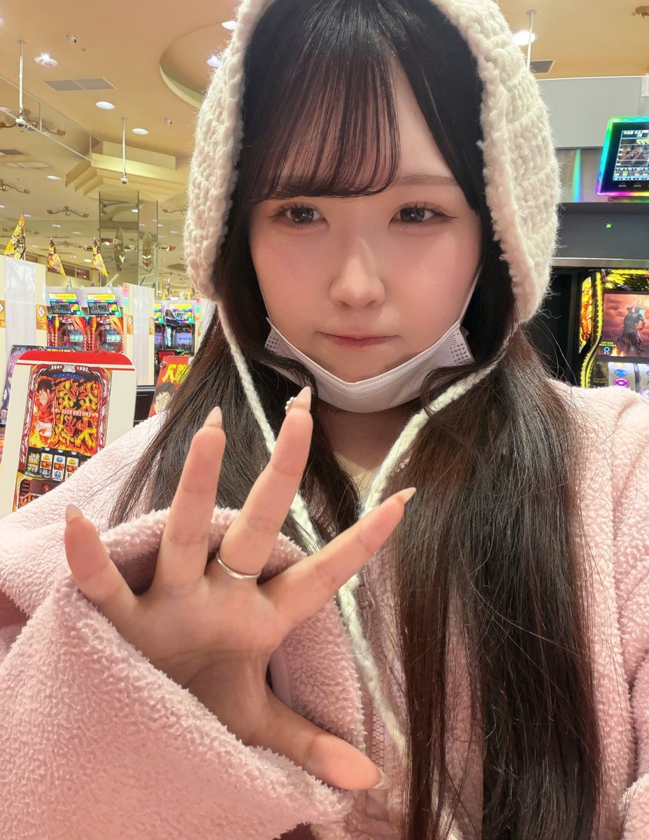 えりさちゃんポスト少ないなと思ったでしょっ ⠀ 5枚目……なので…。(;_;)