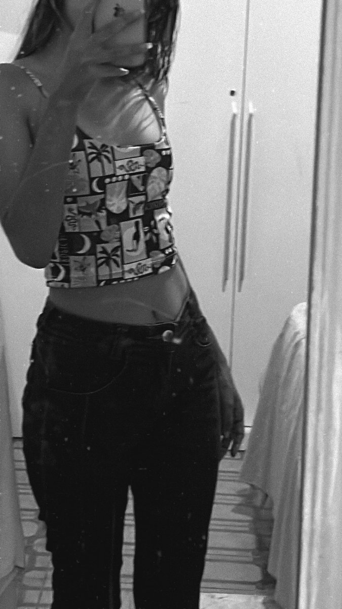 taydevries's tweet image. qualidade lixo mas queria postar eu aq