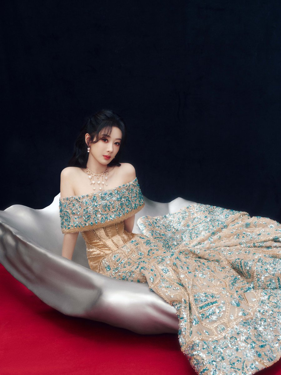 YoukuOfficial's tweet image. Who isn't dazzled by #YangZi ! 

#杨紫 

#YOUKU #优酷