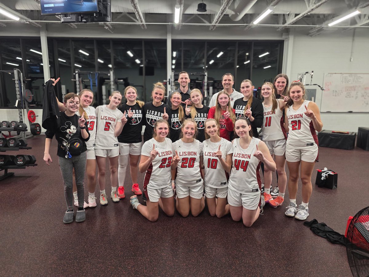 Lisbon Girls Basketball tweet media