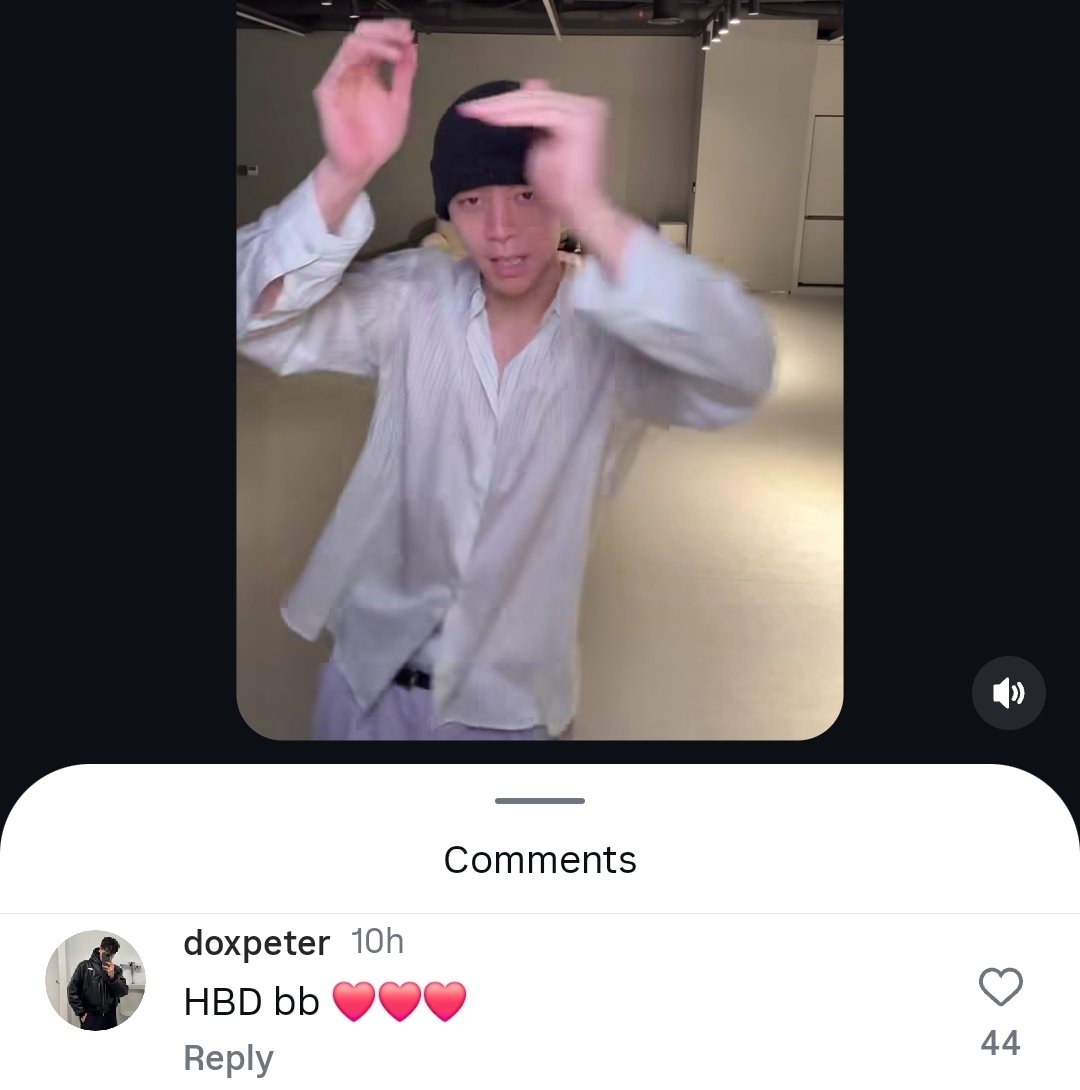 คุณปีเตอร์มาแฮปจอห์นด้วย เค้าน่ารักกับจอห์นมากเลยอะ🥺