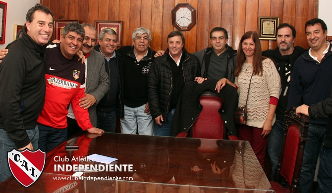 🚨[AHORA] Miguel Otero de <a href="/Agrupacioncai/">Agrupacion Independiente</a> en #Independiente no Duerme: "Teníamos al enemigo enquistado adentro"  

Sumate👇

youtube.com/live/9doZPzYVR…