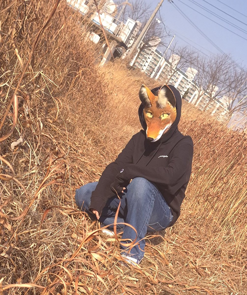 ququ09's tweet photo. #퍼리_𝕏친소 #퍼리_트친소
퍼슈트 만들고 그림도 그리고 
행사 다니기를 좋아하는 저랑 트친 하실래요?
친해지면 말많고 미친텐션 보여드림. 공예를 사랑하고 입시미술을 시작한 고딩입니다...퍼리조아 전이라서 심심하니까 트친소올리기~~~
흔적 남겨주시면 마음 맞을것같은 분들 무멘팔 하겠습니다! https://t.co/yfig9Re4Ek