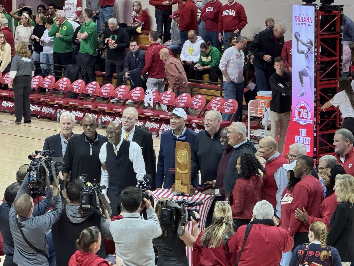 The greatest college basketball team of all time. 1975-1976 Indiana Hoosiers!