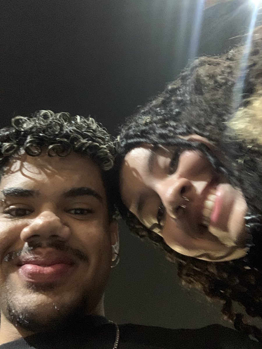 RayiL_ustra's tweet photo. expressar aq que esse cara é o homem da minha vida https://t.co/8b5NjRWCKp