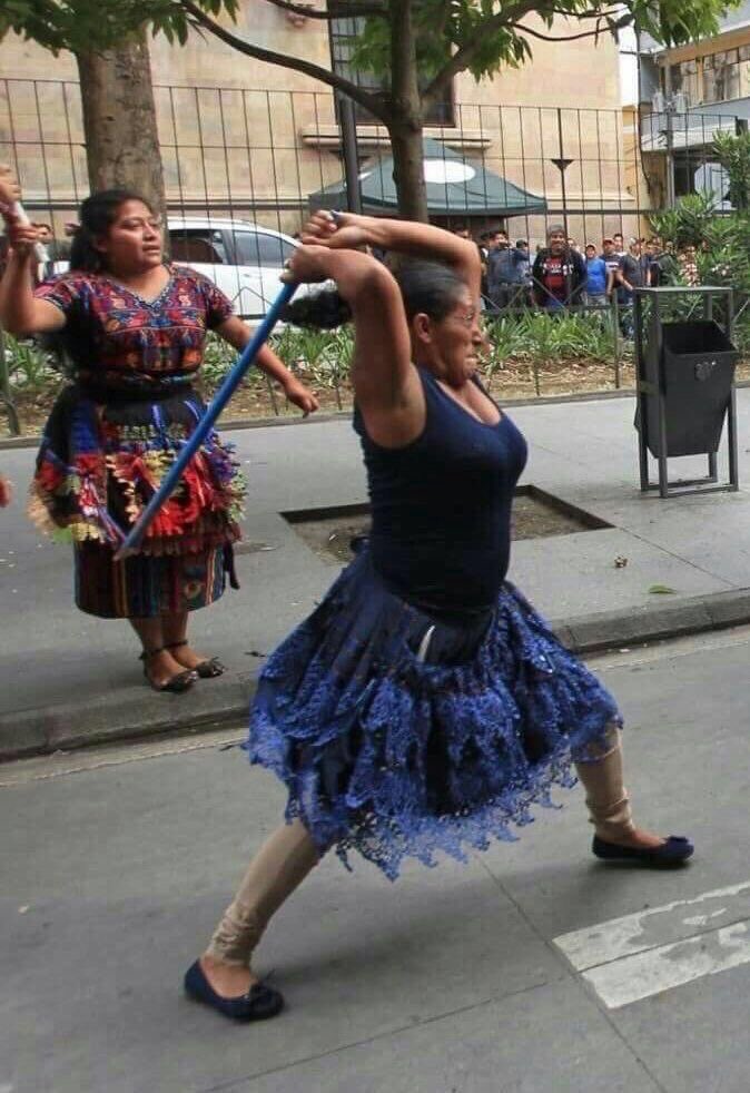 Al show del Súper Bowl de Bad Bunny le faltó lo que ahora estamos haciendo en toda América: EL CONVENTILLO.