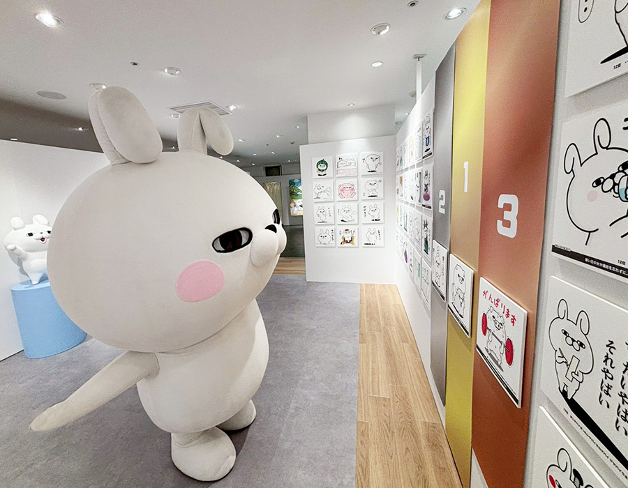 うさぎさんが人気スタンプベスト100をチェック中🎵 一位はどんな