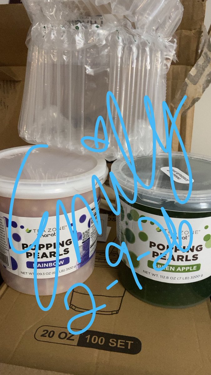 MathModeOn's tweet image. These beauties came in today too 😭 🙌🏼 
I. CANNOT. WAIT. for my students to get BOBA drinks!! 🥹🫶🏼 thank you friends of room 12 for believing in the work I put in and showing my students they are worthy of nice things!!! ❤️❤️