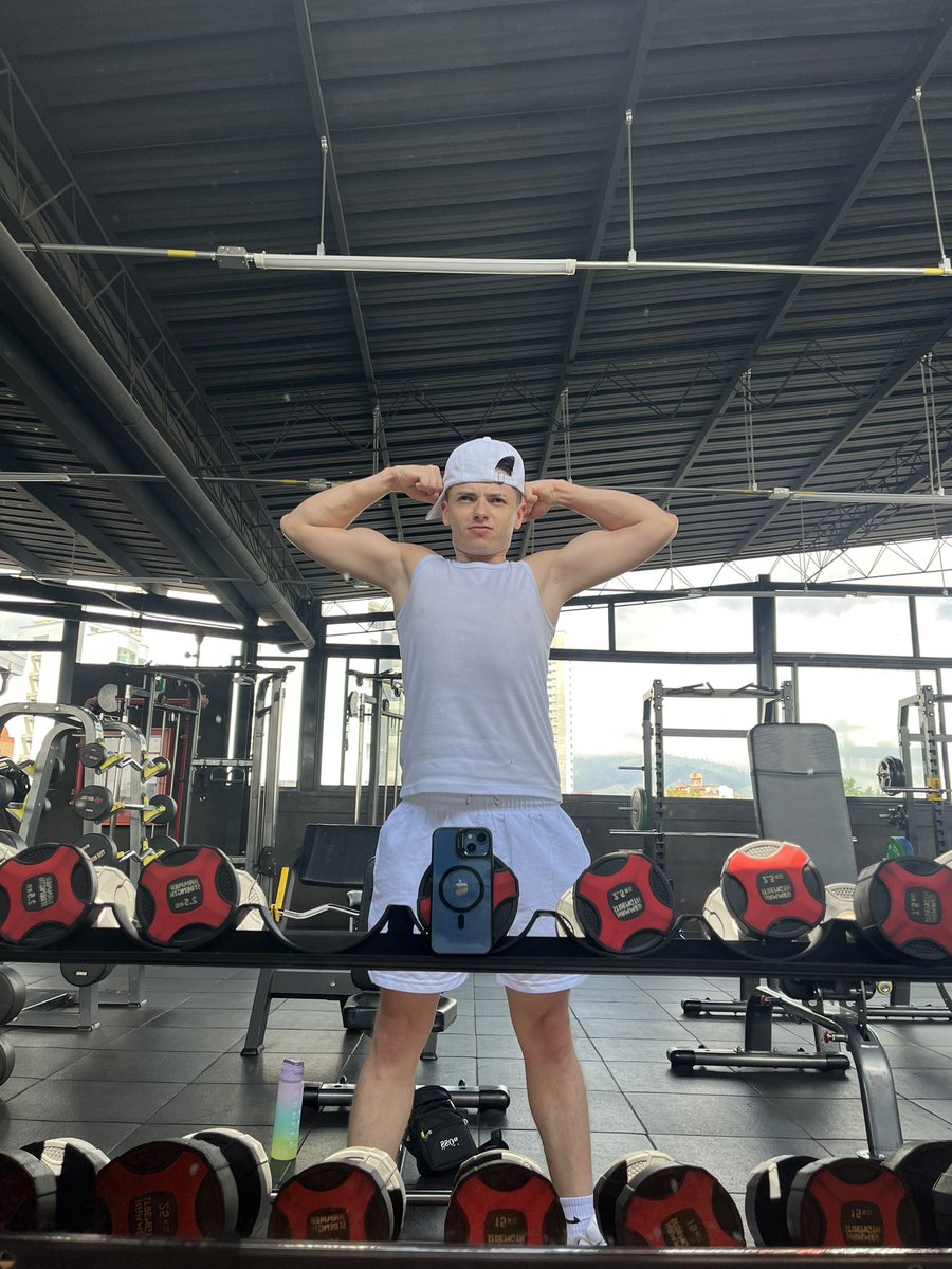 krisscbst's tweet photo. I'm live, will you come and join me? 🔥😈

#Chaturbate
#Stripchat
#GayCam
#GayLive
#Latino
#NSFW
#GayModel
#CamBoy https://t.co/XkmP9ex9oX