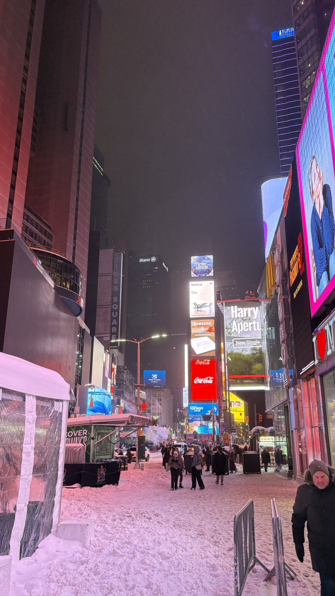 rebehcca ♡ tweet media