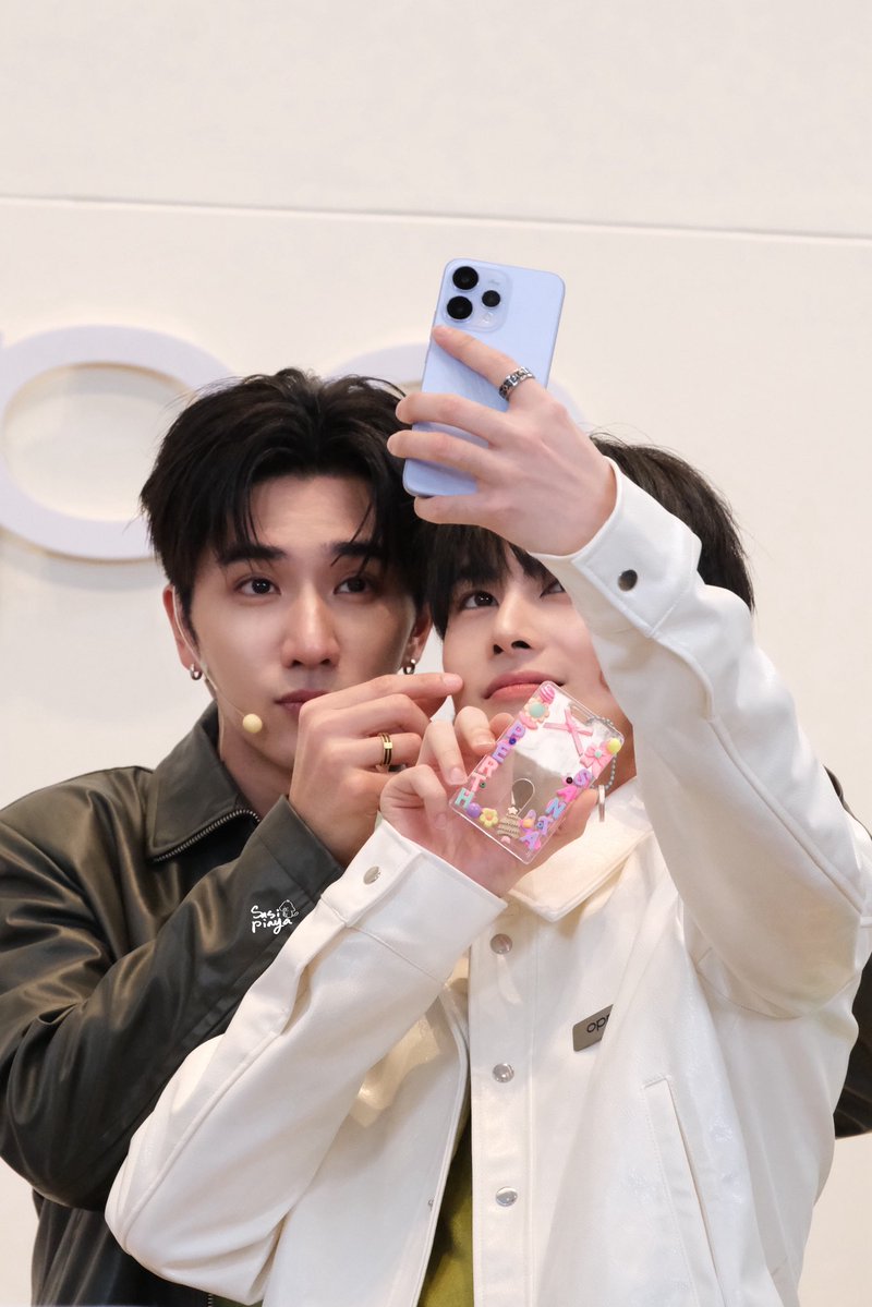 sasipiaya_'s tweet image. 260209 ☆ ⌒  ˁ
- ชีสเคะหน้านุ่ม 

PERTHSANTA DOMIIA OPPO FAM

#Reno15SeriesTHxPerthSanta  #Reno15SeriesTHxDOMIIA 
#PerthTanapon #Santapp 
#PerthSanta #เพิร์ธแซนต้า